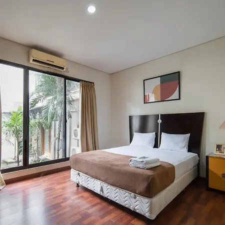 Aparthotel Cove Arimbi